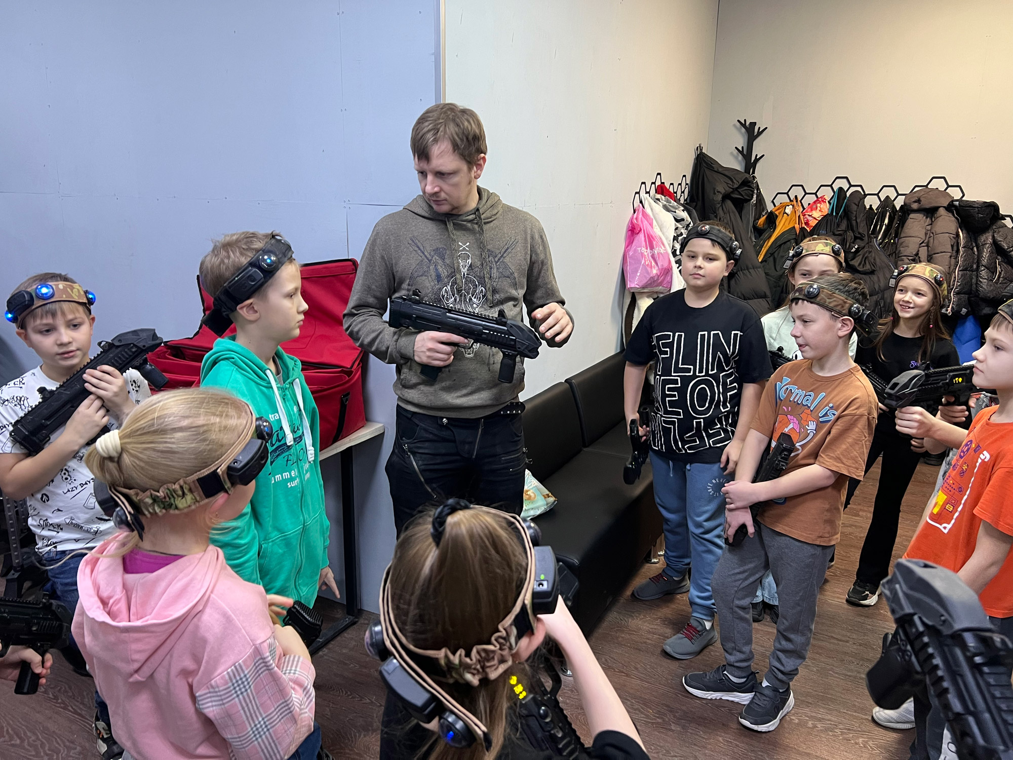 Лазертаг для школьного класса в Воронеже - на каникулы, выпускной или последний звонок